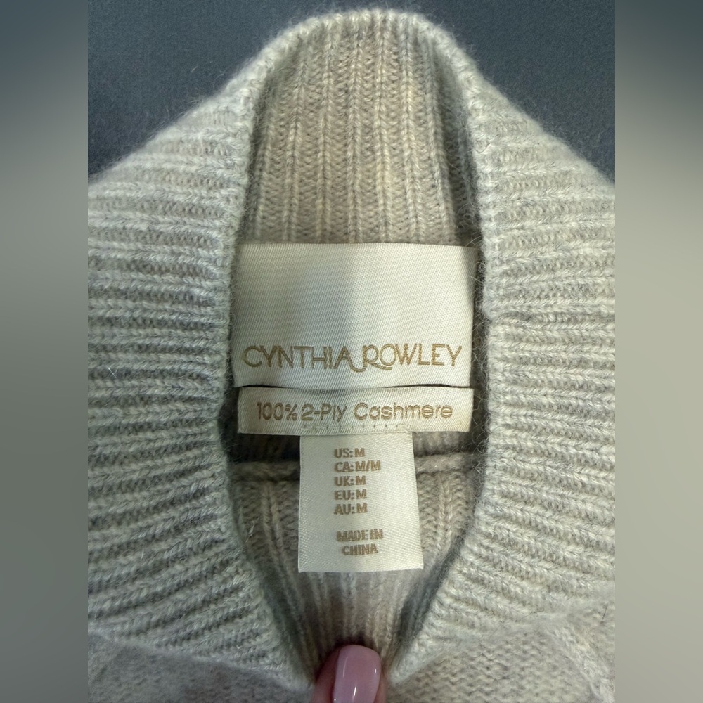 Cynthia Rowley 2-Ply Cashmere Cable
Knit  women Sweater Size M - Picture 3 of 9